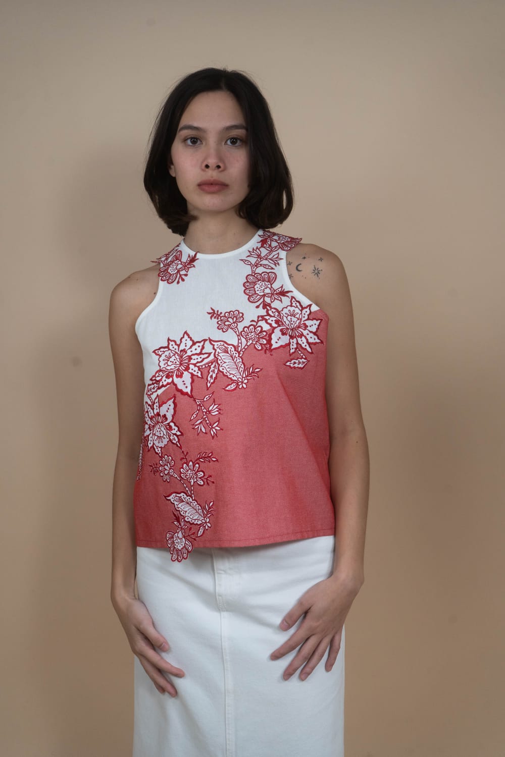 NOORIE Embroidered Halter Top RED