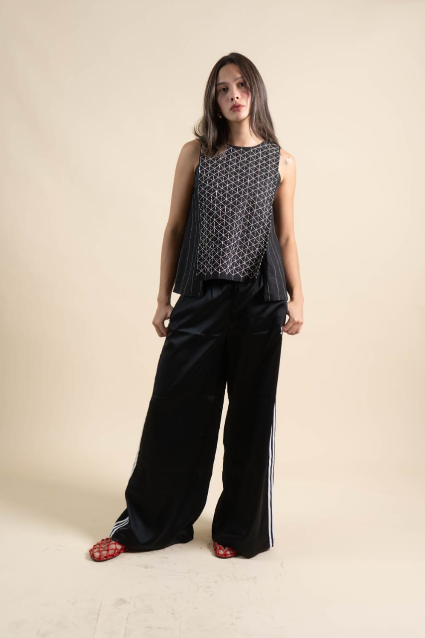 NADINA Sleeveless Top BLACK STRIPE