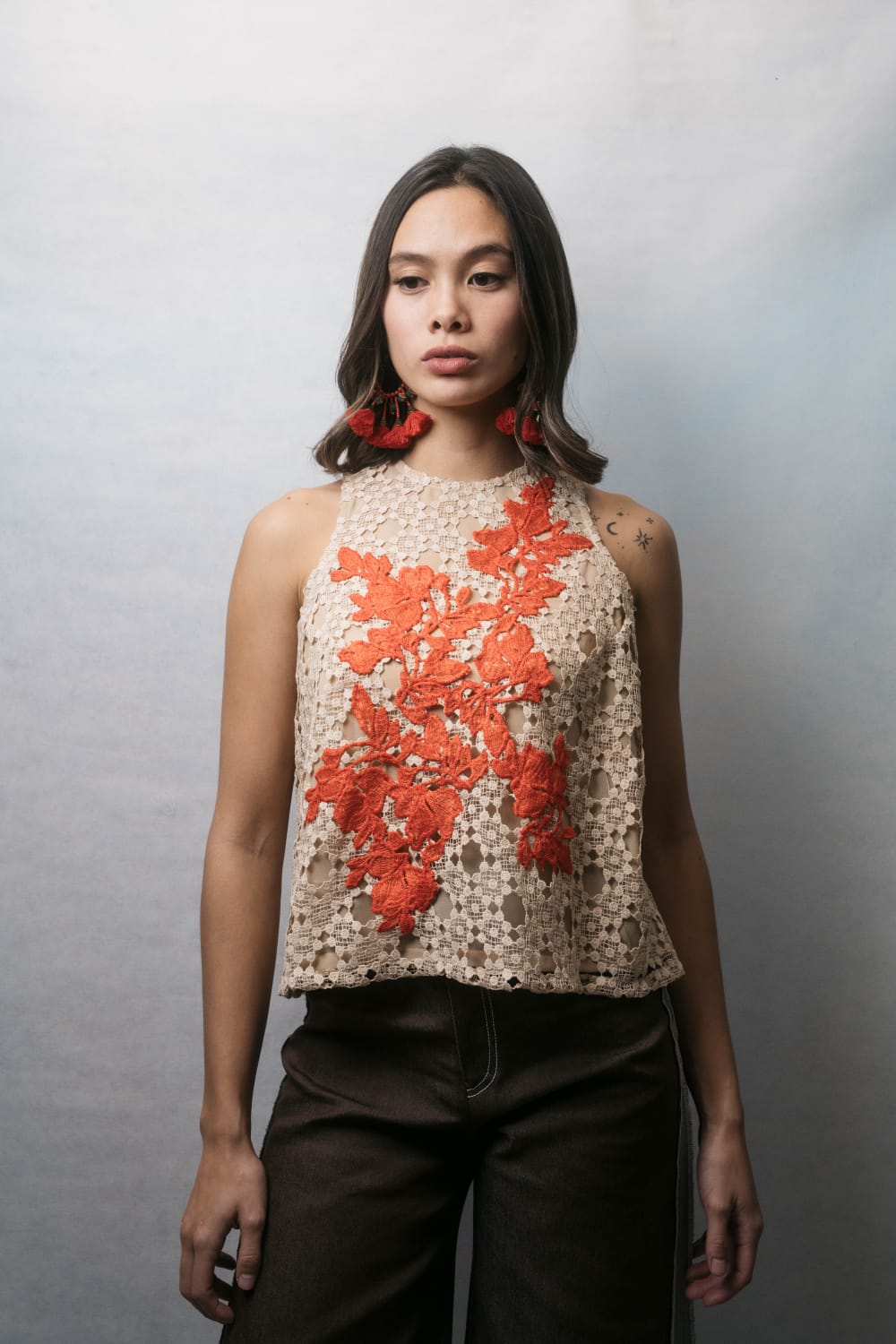 AMIKA Lace Top SLEEVELESS