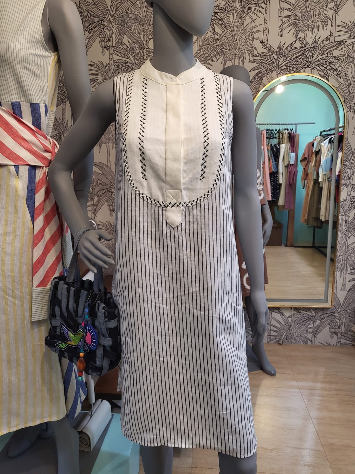 TEA Dress BLACK STRIPES