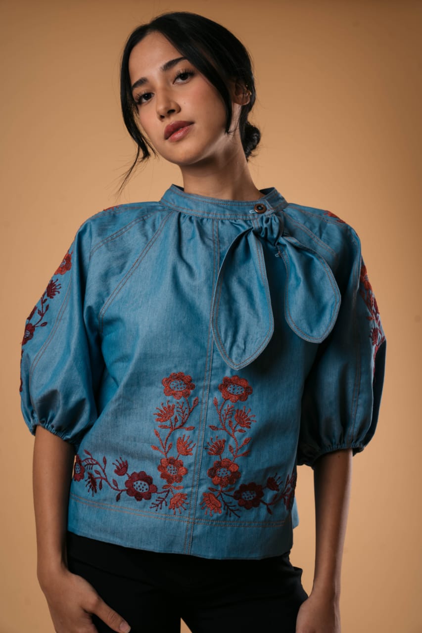 LANTERN Top CHAMBRAY