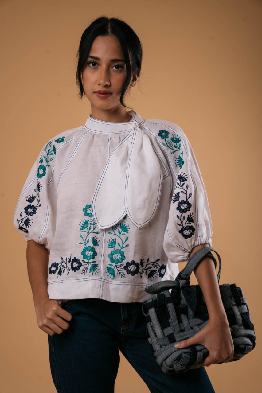 LANTERN Top WHITE
