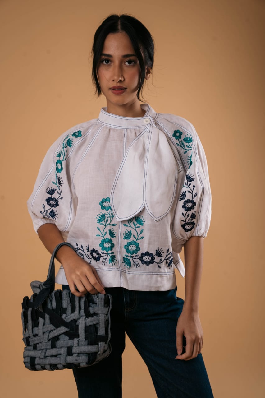 LANTERN Top WHITE